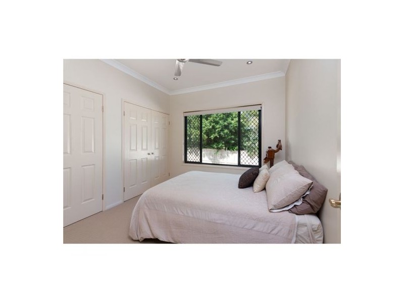 31 Saunders Place, Wynnum QLD 4178