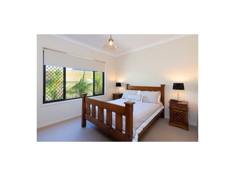 31 Saunders Place, Wynnum QLD 4178