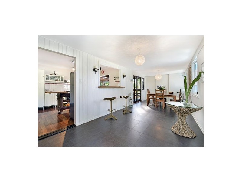 109 Marshall Road, Holland Park West QLD 4121