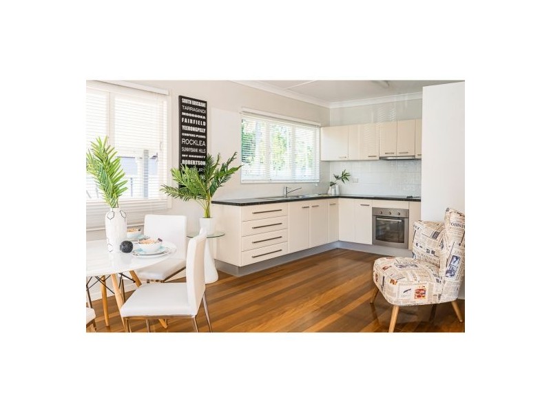 91 Nursery Road, Holland Park West QLD 4121