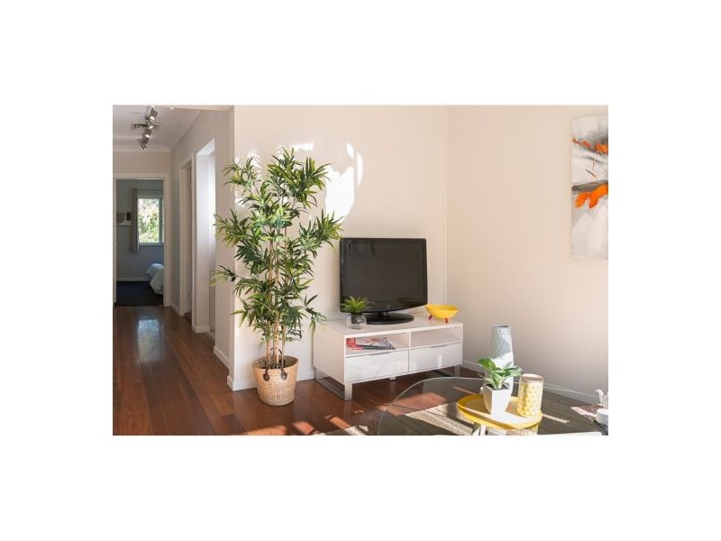 91 Nursery Road, Holland Park West QLD 4121