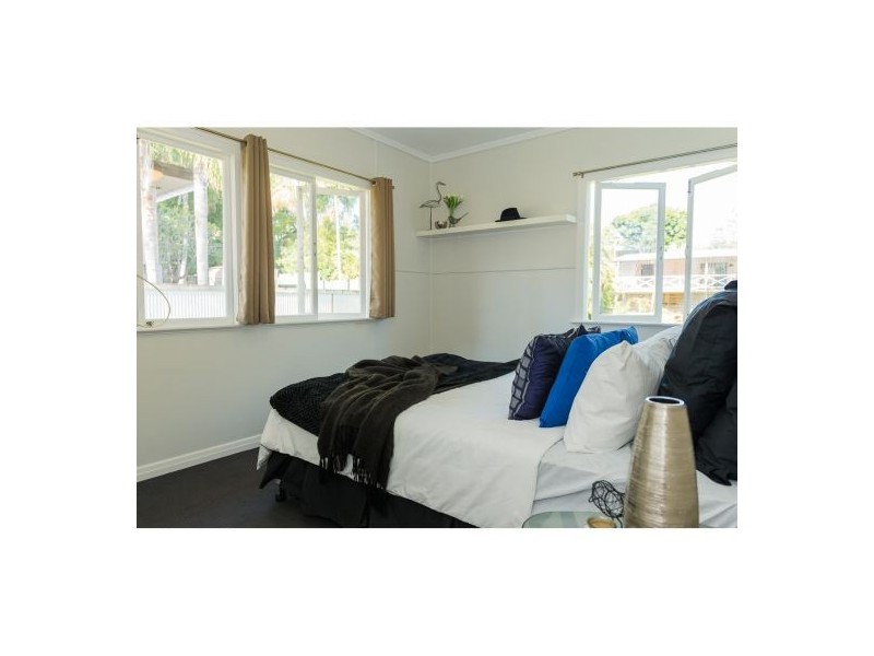 91 Nursery Road, Holland Park West QLD 4121