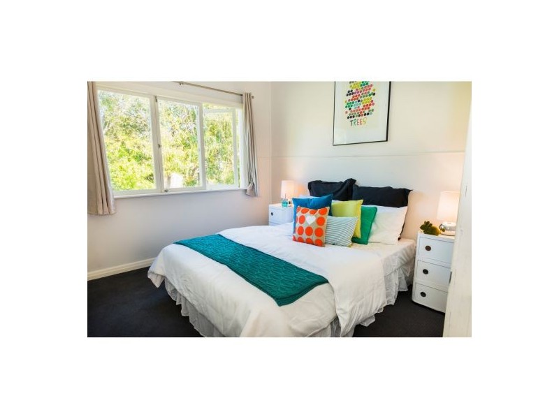 91 Nursery Road, Holland Park West QLD 4121