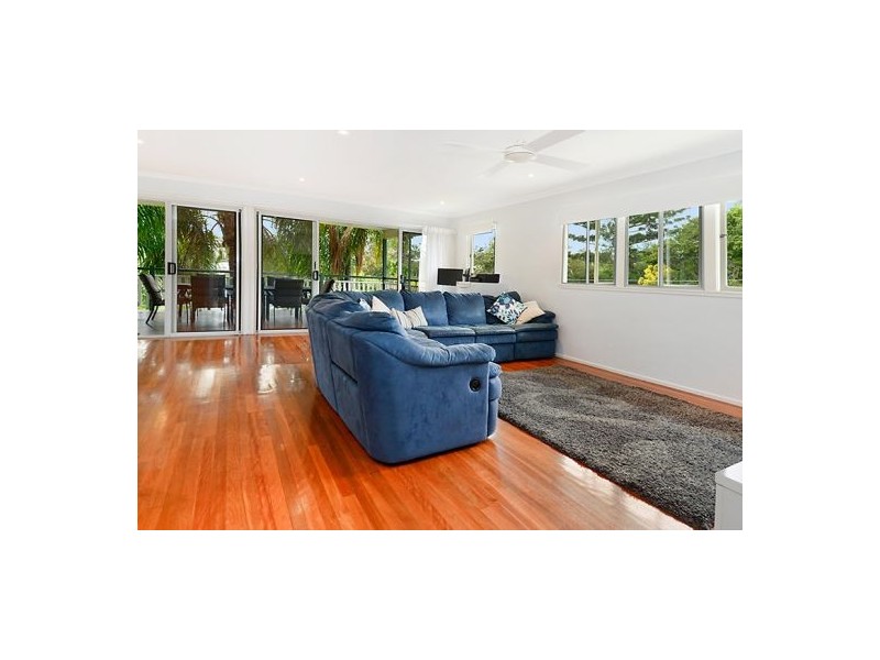 11 Glen Street, Coorparoo QLD 4151