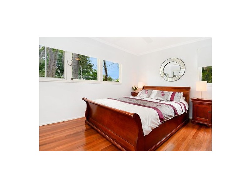 11 Glen Street, Coorparoo QLD 4151