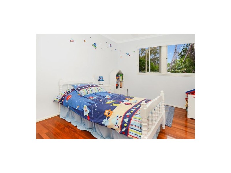 11 Glen Street, Coorparoo QLD 4151