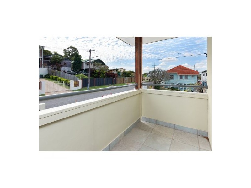 38 Pickthorne Street, Holland Park West QLD 4121