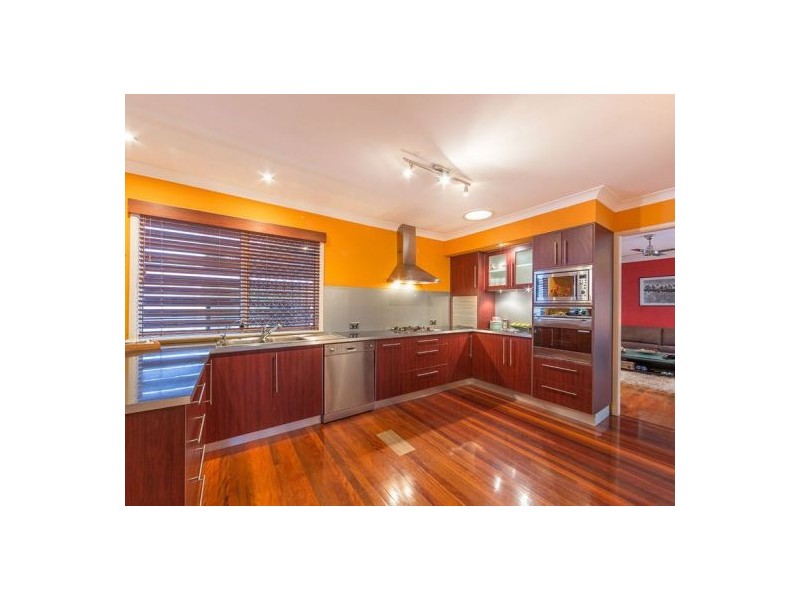 43 Latimer Street, Holland Park QLD 4121