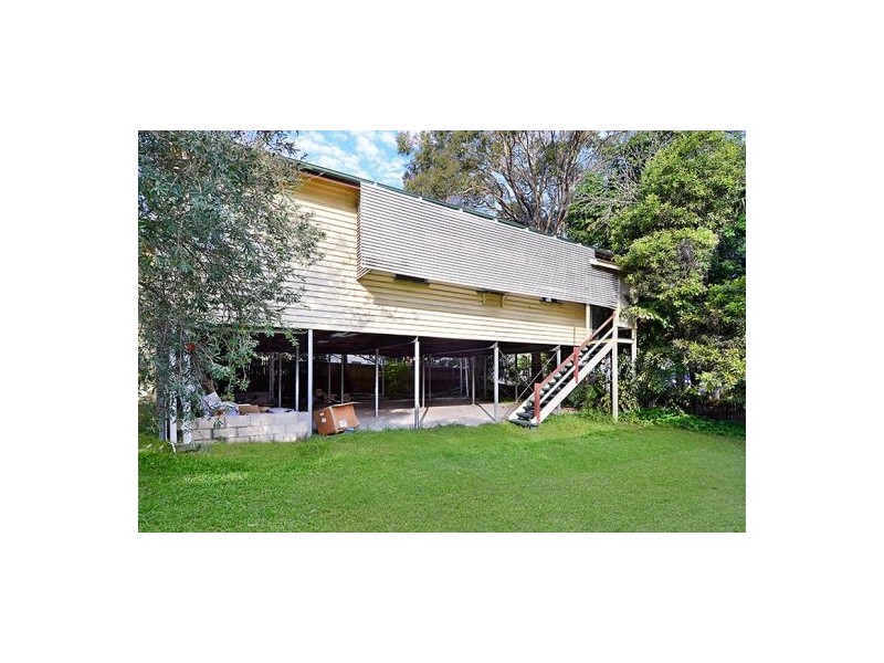 8 Thorne Street, Windsor QLD 4030