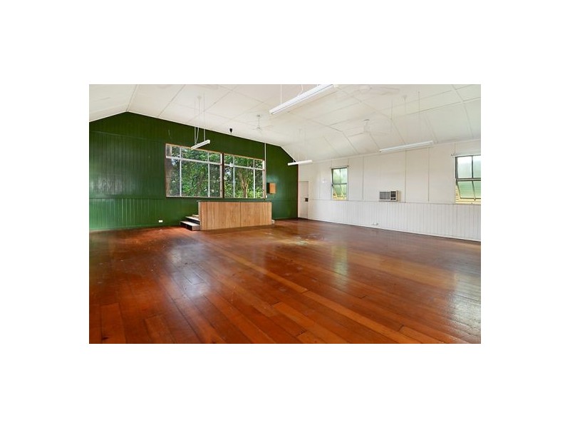 8 Thorne Street, Windsor QLD 4030