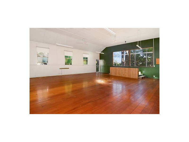 8 Thorne Street, Windsor QLD 4030