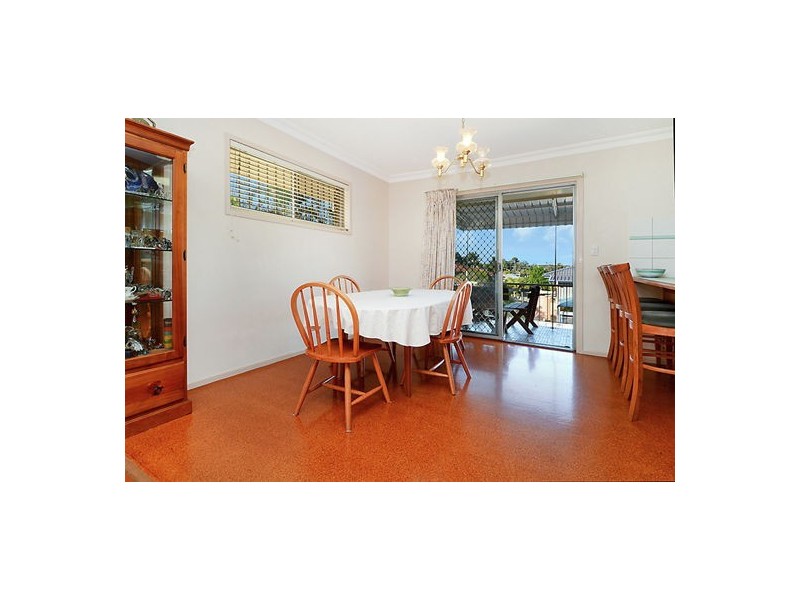 16 Gralunga Street, Mansfield QLD 4122