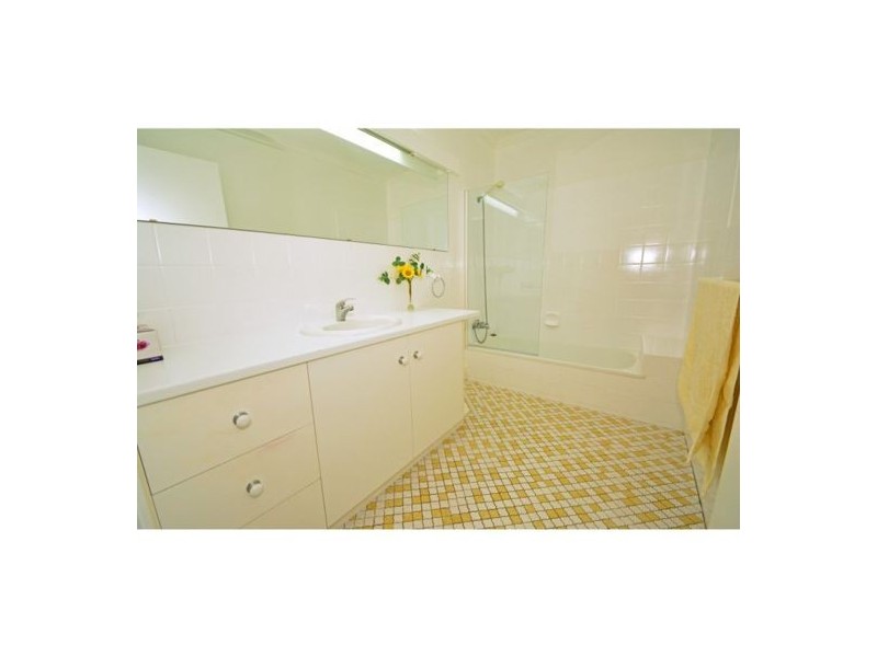 22 Gonzales Street, Macgregor QLD 4109