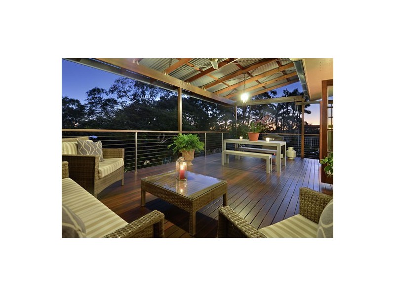 529 Cavendish Rd, Coorparoo QLD 4151