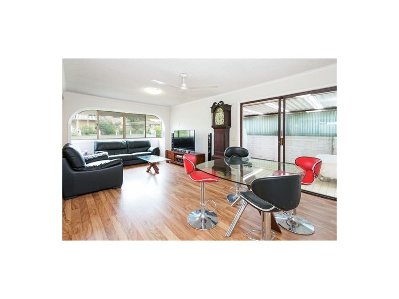 97 Greenmeadow Road, Mansfield QLD 4122