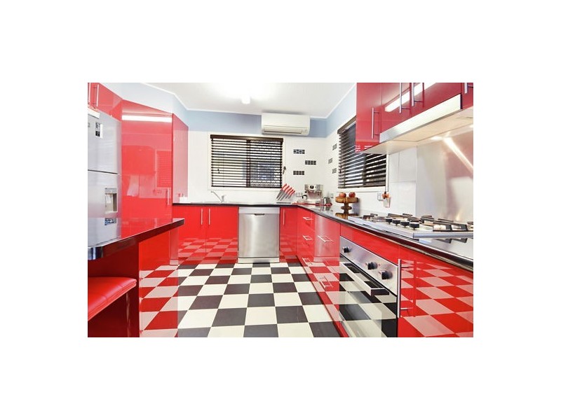 102 Barmore Street, Tarragindi QLD 4121