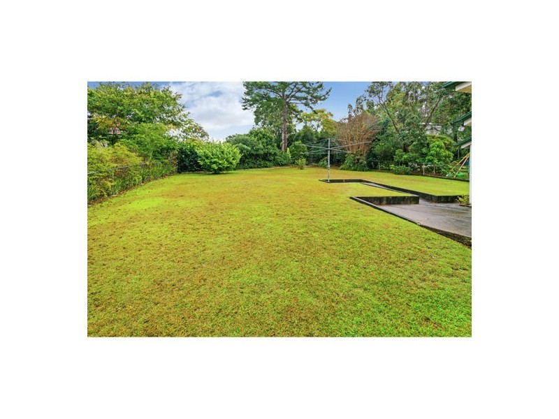 40 Turquoise Street, Holland Park QLD 4121