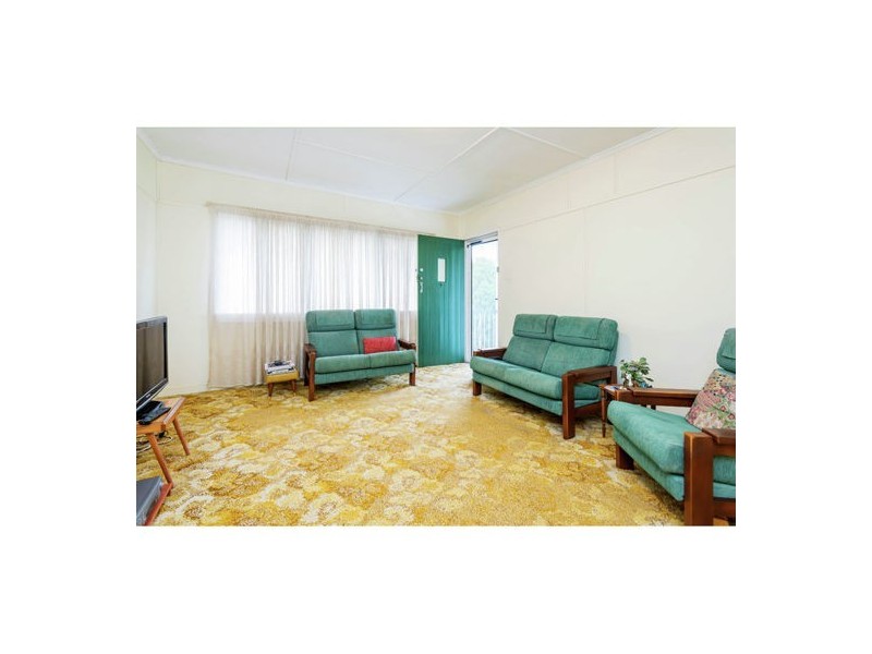 40 Turquoise Street, Holland Park QLD 4121