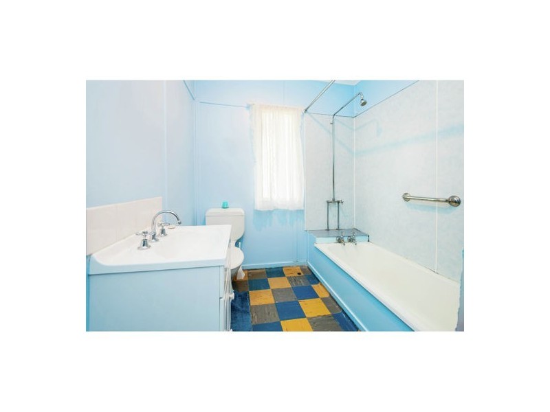 40 Turquoise Street, Holland Park QLD 4121