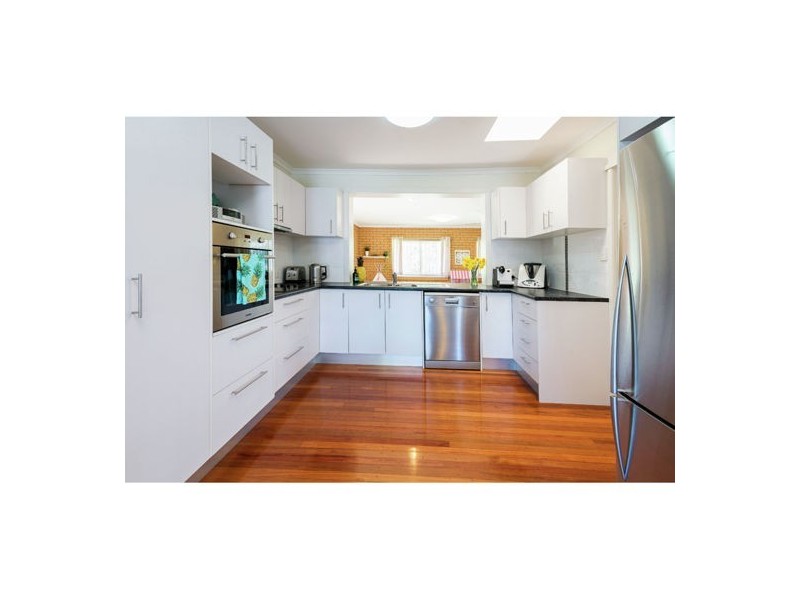 69 Greenmeadow Road, Mansfield QLD 4122