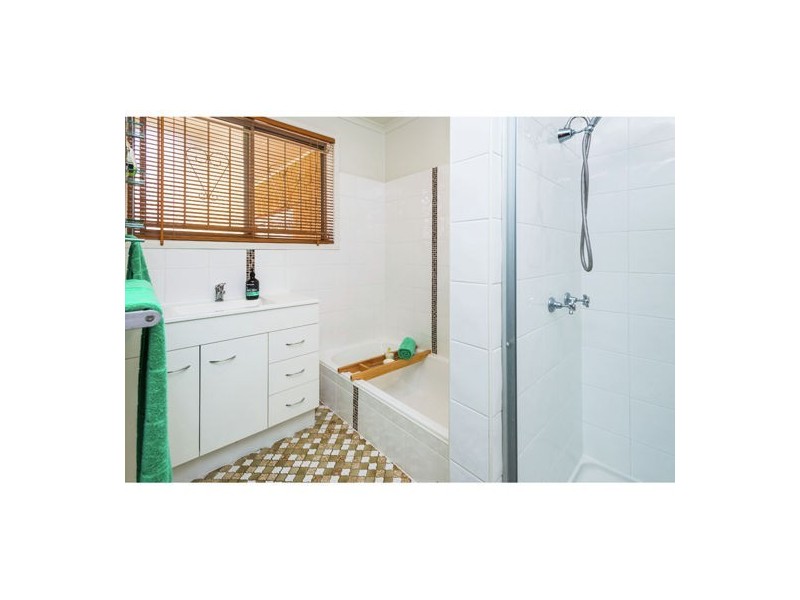 69 Greenmeadow Road, Mansfield QLD 4122