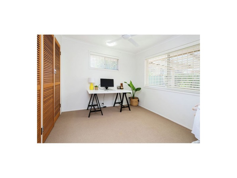 69 Greenmeadow Road, Mansfield QLD 4122