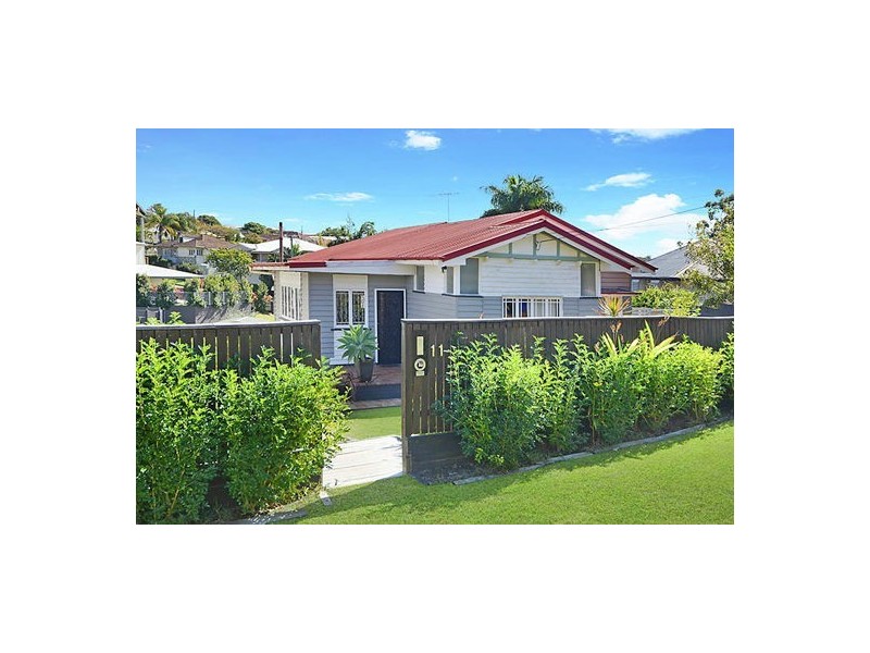 11 Herbert Street, Camp Hill QLD 4152