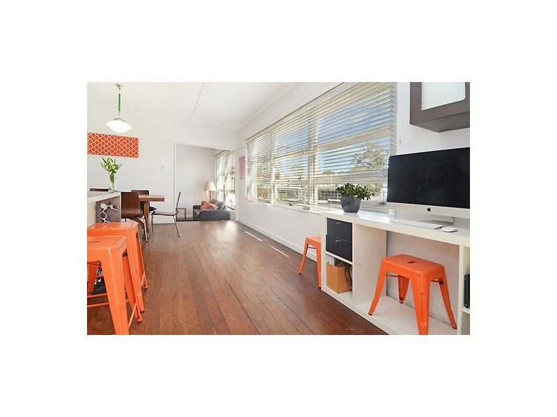 11 Herbert Street, Camp Hill QLD 4152