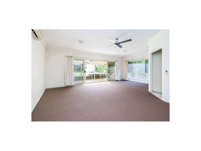 67 Shrapnel Road, Cannon Hill QLD 4170