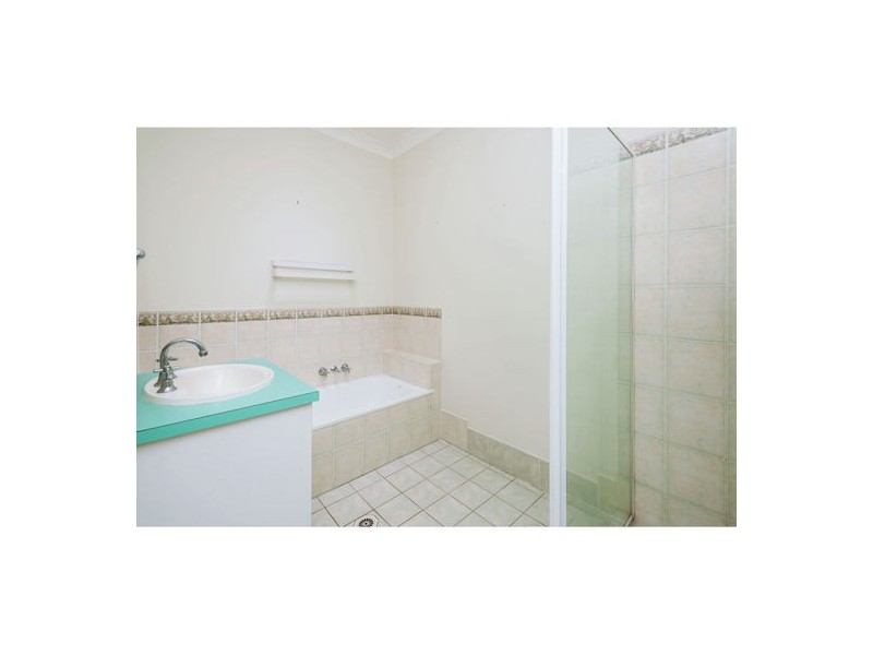 67 Shrapnel Road, Cannon Hill QLD 4170