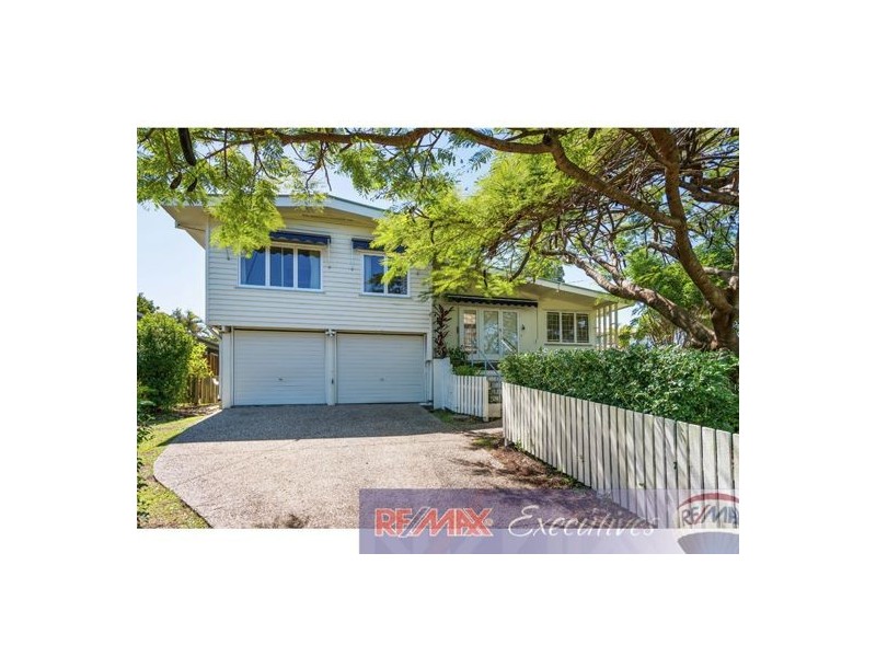 98 Lawn Street, Holland Park QLD 4121