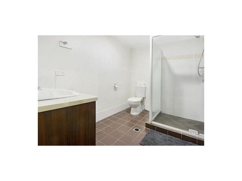2/45 McIlwraith Ave, Norman Park QLD 4170