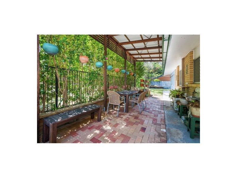 22 Larwood Street, Upper Mount Gravatt QLD 4122