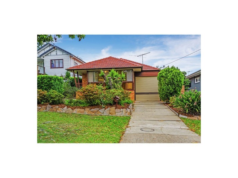 131 Harold Street, Holland Park QLD 4121
