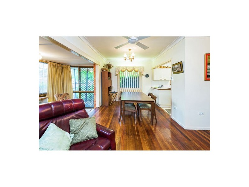 131 Harold Street, Holland Park QLD 4121