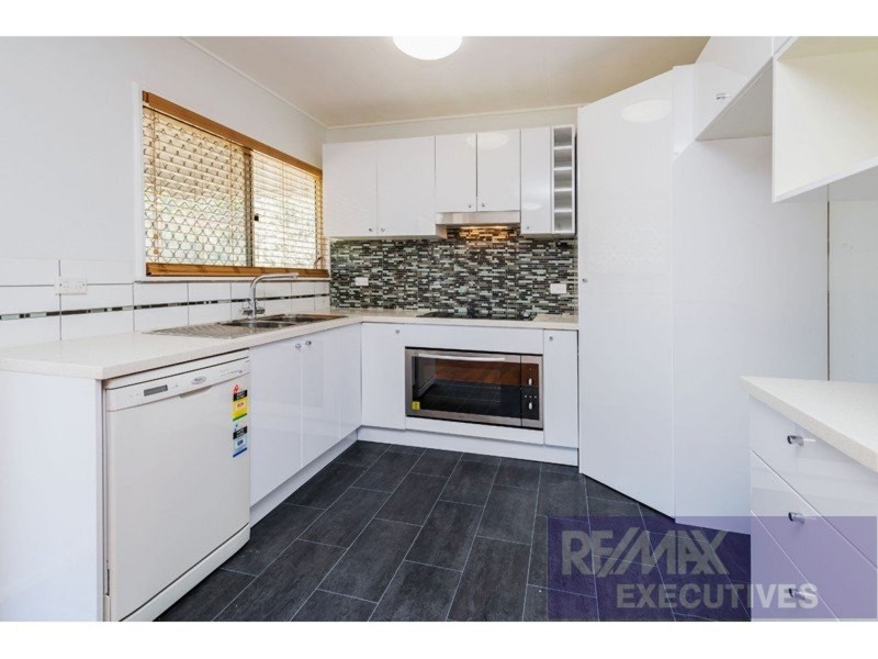 3 Togar Street, Mansfield QLD 4122
