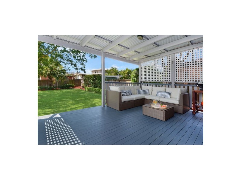 76 Broadwater Road, Mount Gravatt East QLD 4122