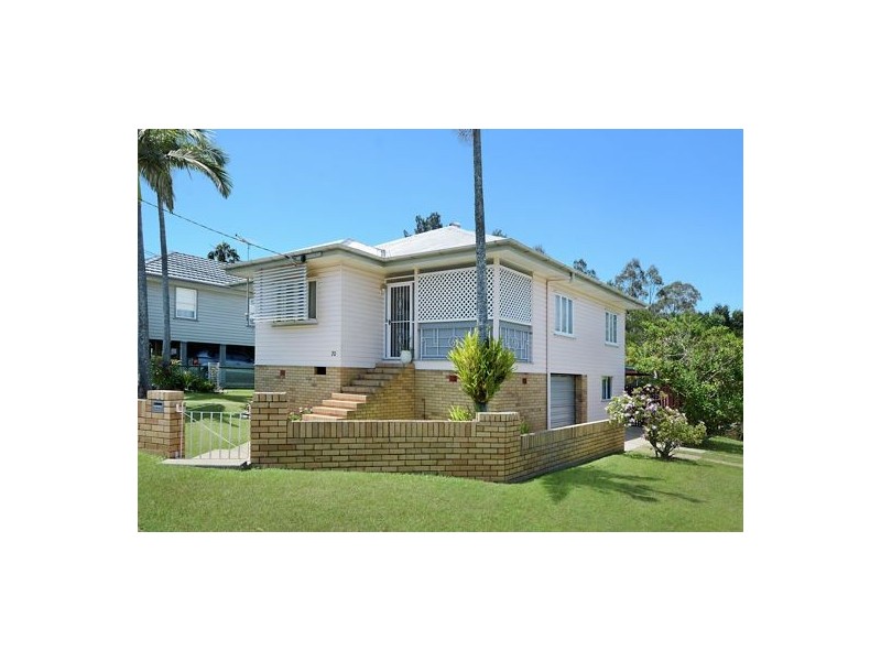 70 Marshall Road, Holland Park West QLD 4121