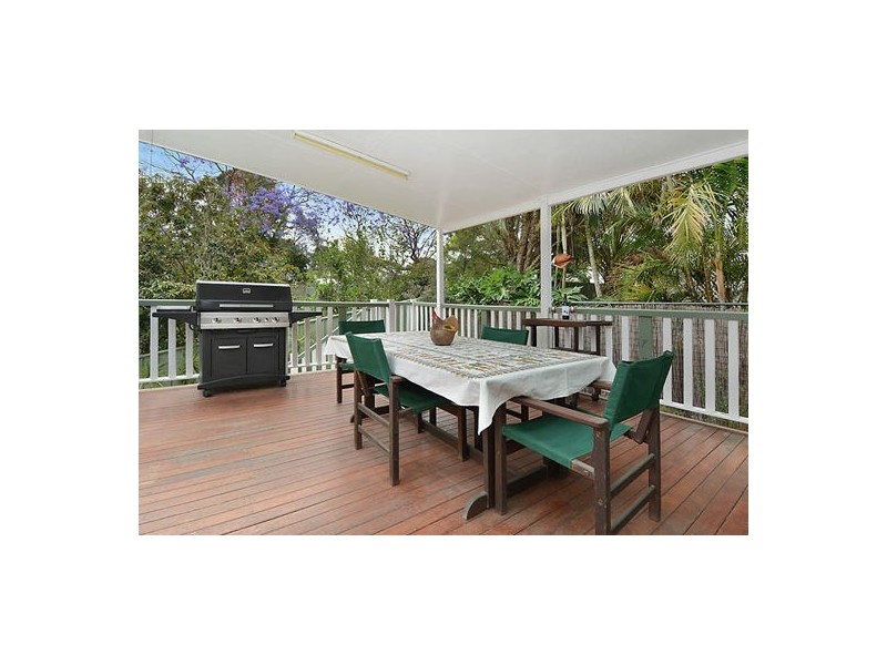 175 Gaynesford St, Holland Park West QLD 4121