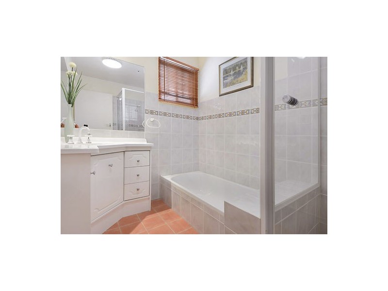 175 Gaynesford St, Holland Park West QLD 4121