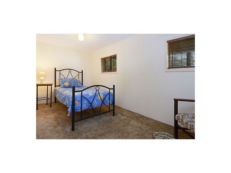 175 Gaynesford St, Holland Park West QLD 4121