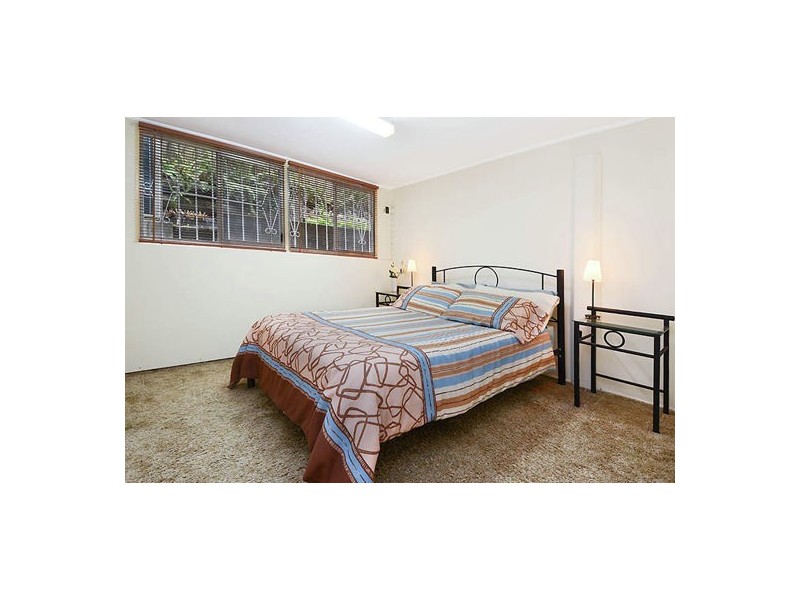 175 Gaynesford St, Holland Park West QLD 4121