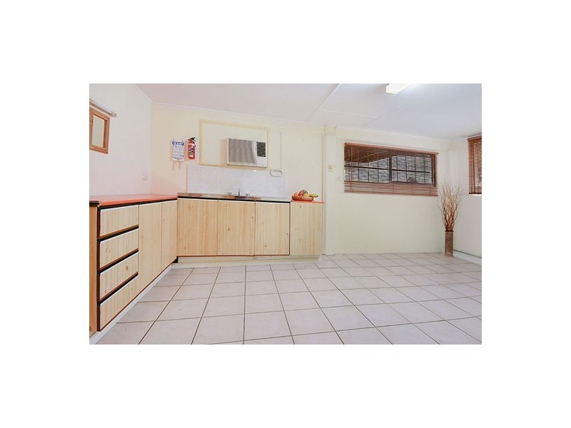 175 Gaynesford St, Holland Park West QLD 4121