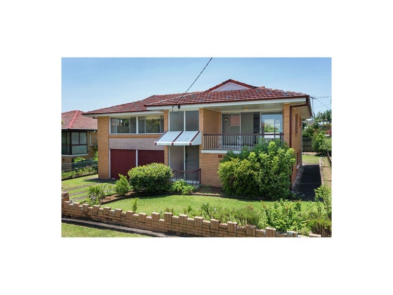 6 Tandanya Street, Mansfield QLD 4122