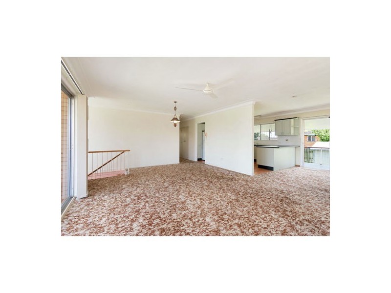 6 Tandanya Street, Mansfield QLD 4122