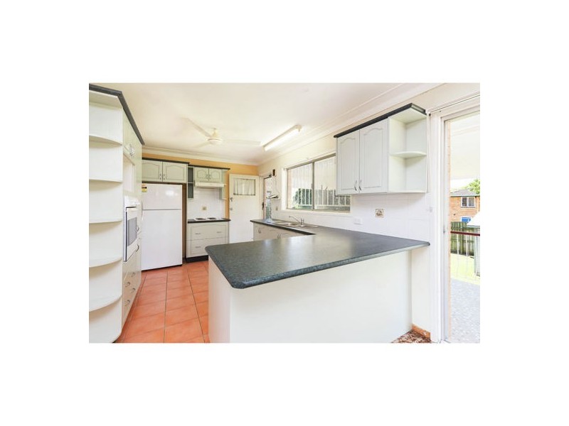 6 Tandanya Street, Mansfield QLD 4122