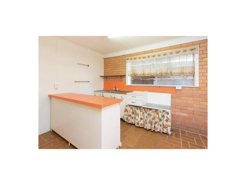 6 Tandanya Street, Mansfield QLD 4122