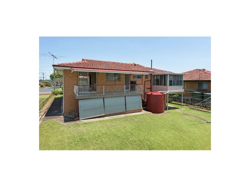 6 Tandanya Street, Mansfield QLD 4122