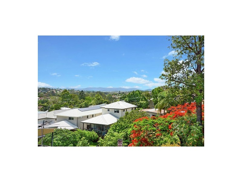 Holland Park West QLD 4121