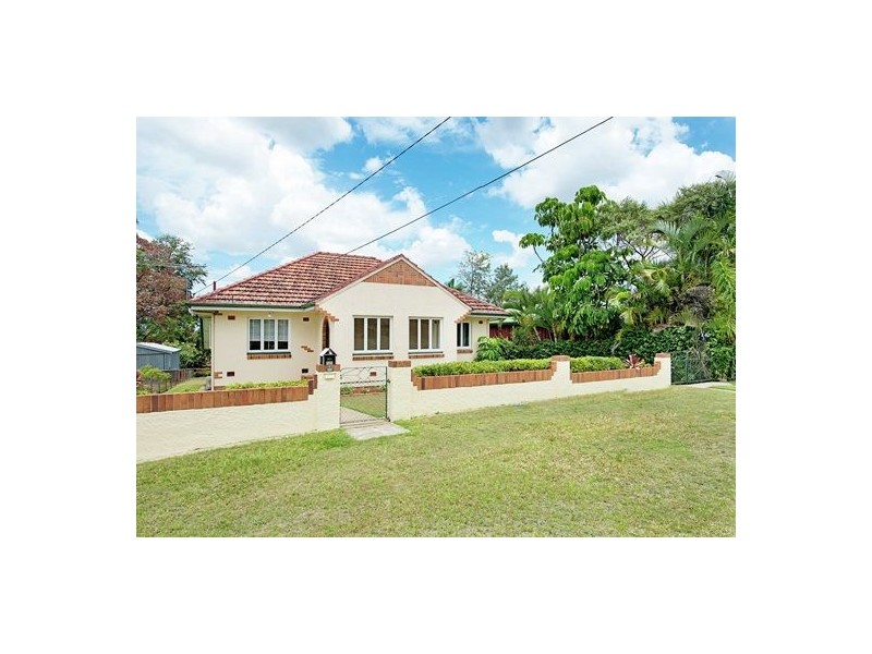 221 Oates Avenue, Holland Park QLD 4121